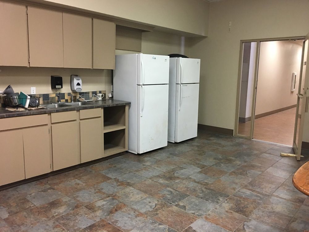Industrial Office/Warehouse For Sale Or Lease: 6901 W 70th St, Shreveport, LA 71129